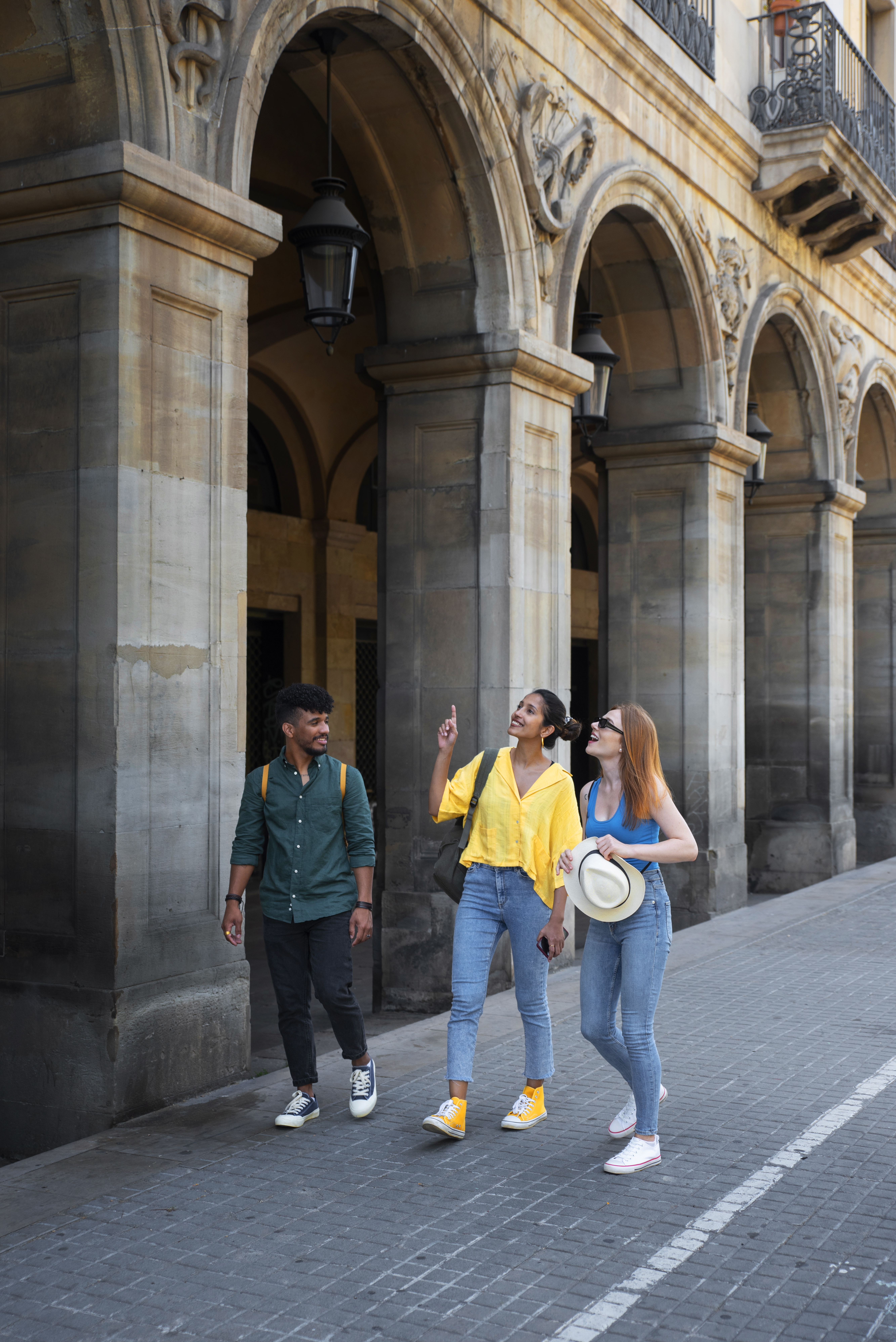 International students walking on a Portuguese university campus