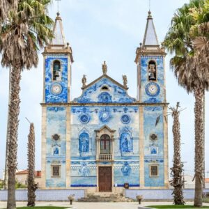 10+ Best Places to See Between Porto and Lisbon