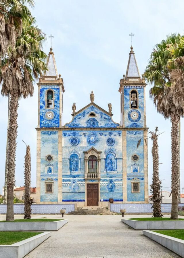 10+ Best Places to See Between Porto and Lisbon