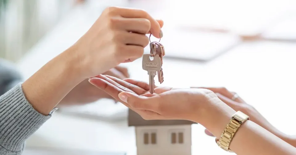 real estate broker keys